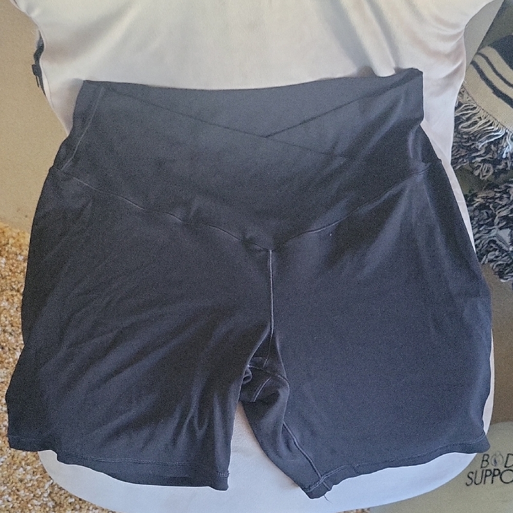 Aerie Offline Crossover Waist Bike Shorts